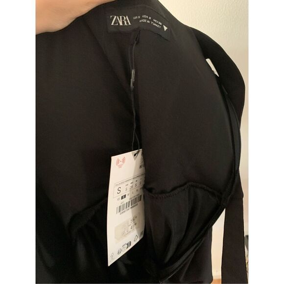 Zara Short square neckline dress with straps. Voluminous hem. Concealed side zip - Picture 4 of 5